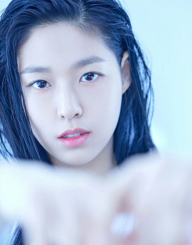 
설현
