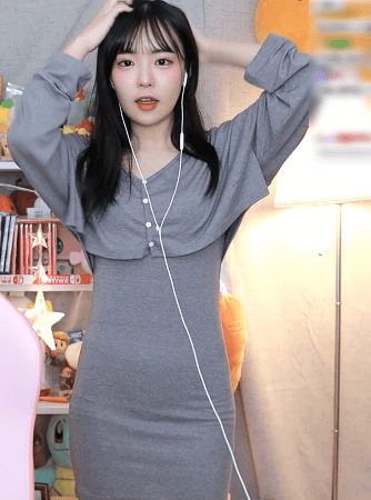 
원피스 입은 잼미
