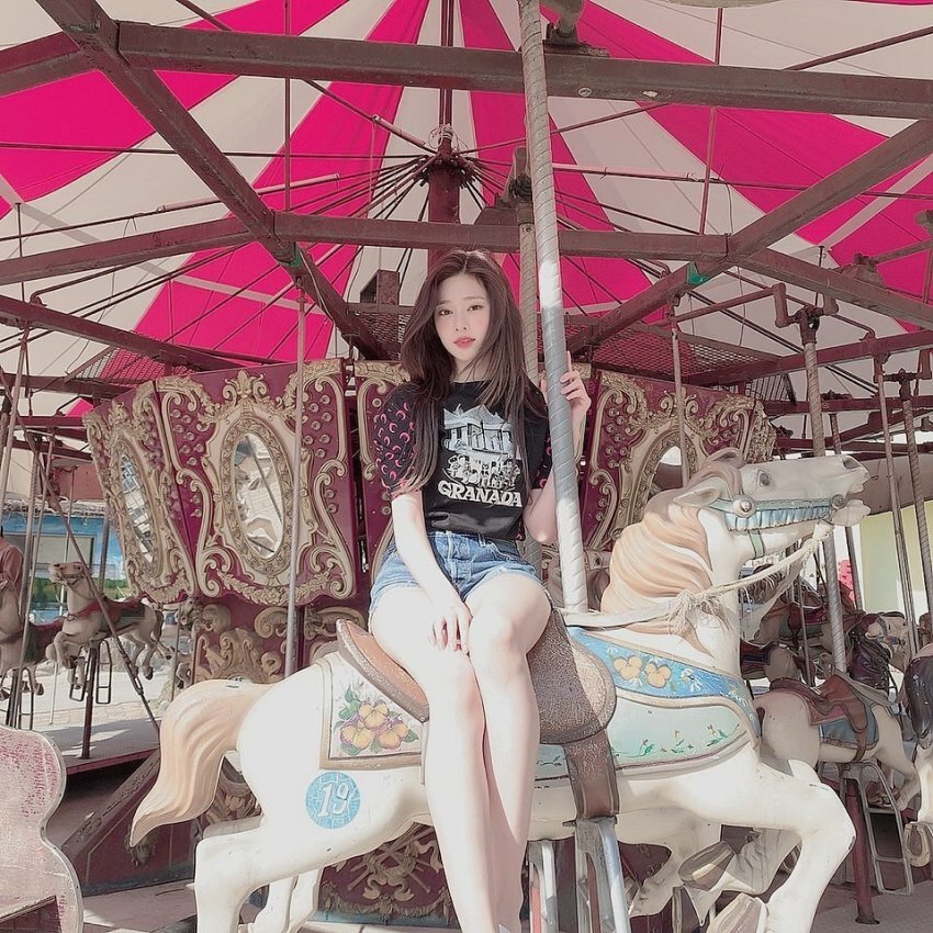
아이즈원 김민주
