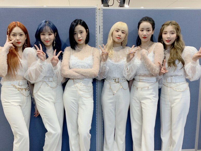 
에이프릴, 뮤플리 메들리
