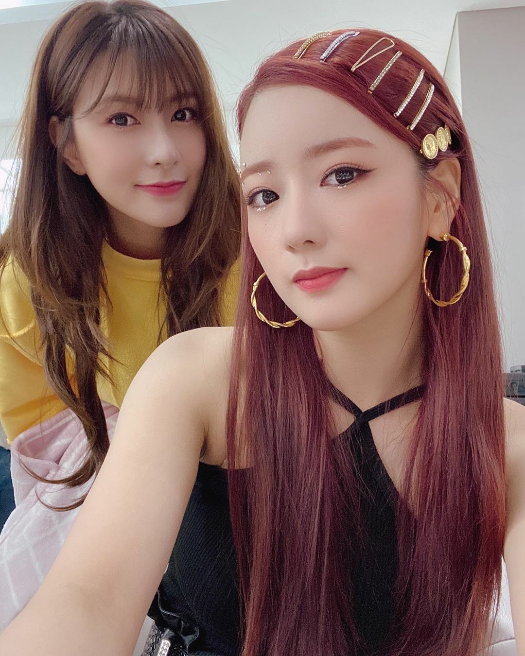 
윤보미 오하영
