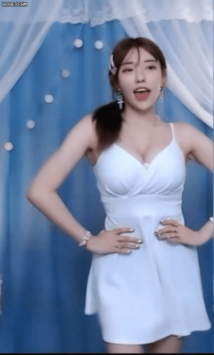 
지방에서 올라온 g컵누나~
