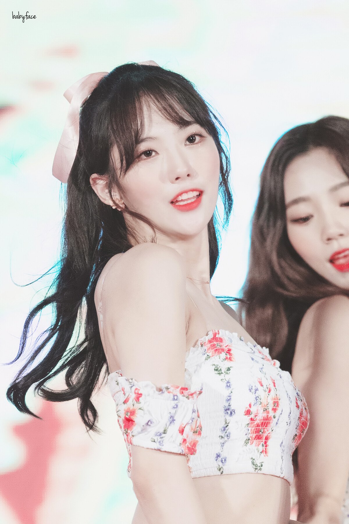 
꽃무늬 루다 (우주소녀)
