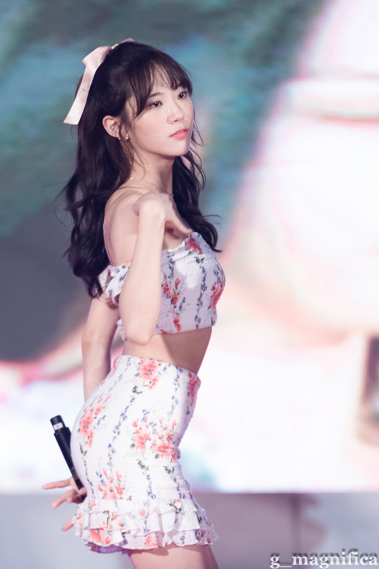 
꽃무늬 루다 (우주소녀)
