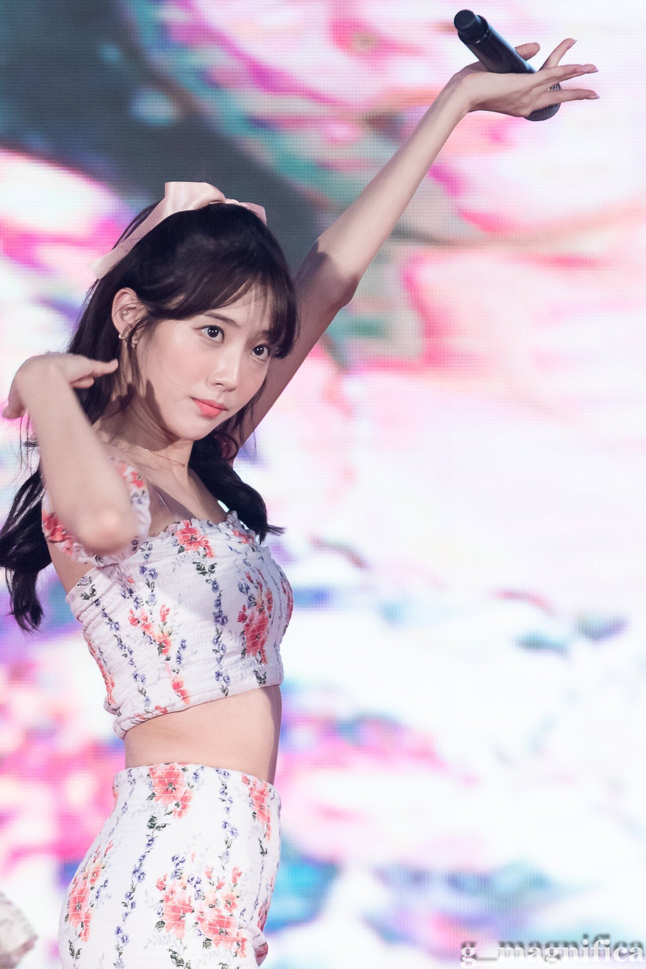 
꽃무늬 루다 (우주소녀)
