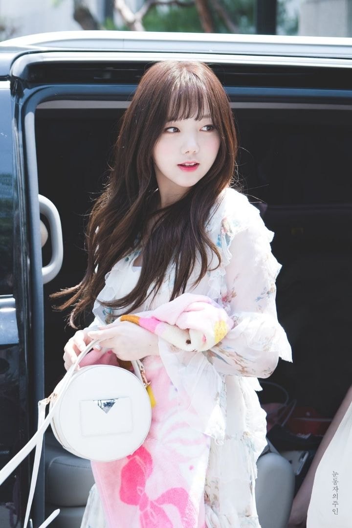 
러블리즈 애교장인 케이 & 무민 지애
