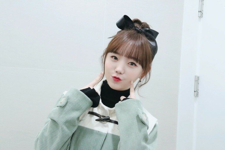 
러블리즈 애교장인 케이 & 무민 지애
