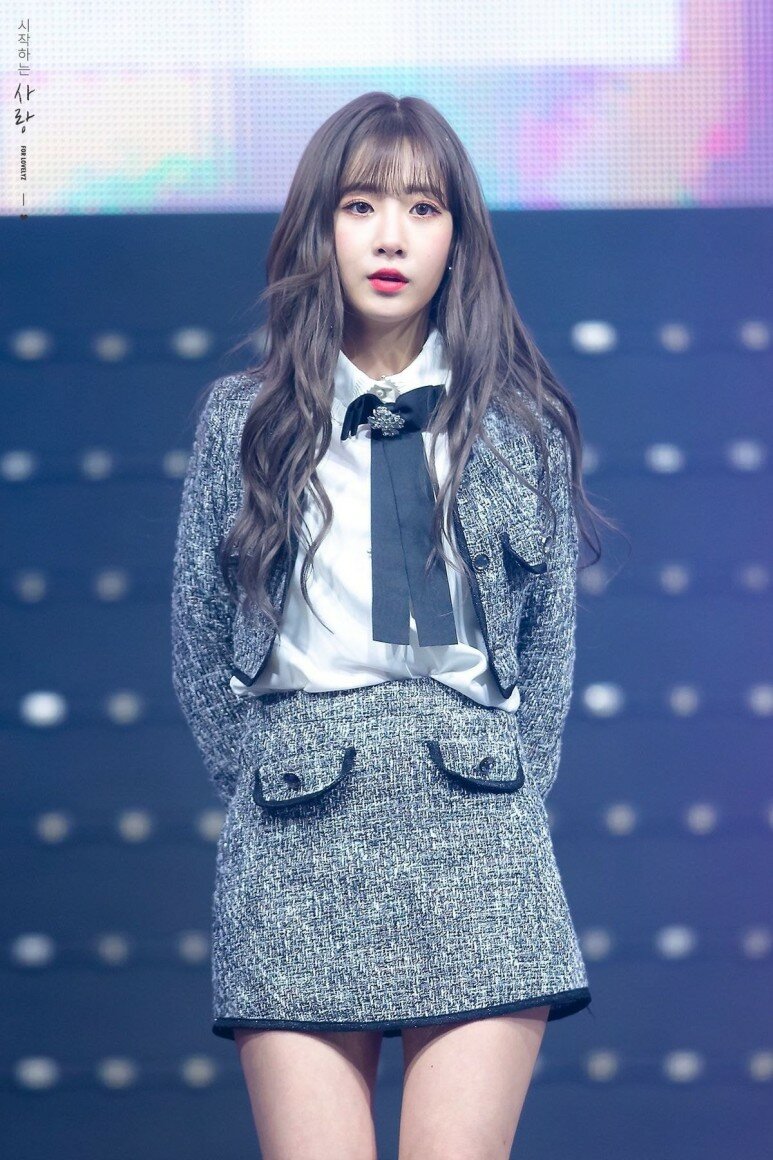 
러블리즈 애교장인 케이 & 무민 지애
