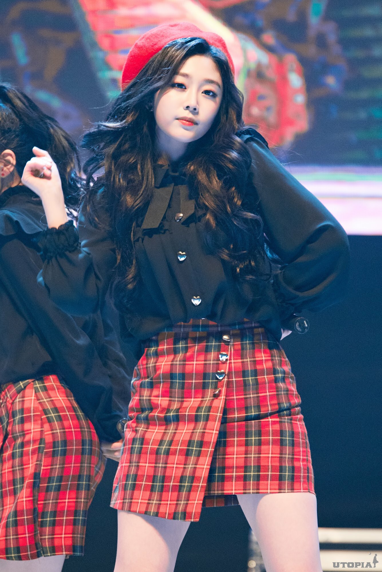 
러블리즈 서지수, 빵모자 쓴 사막여우
