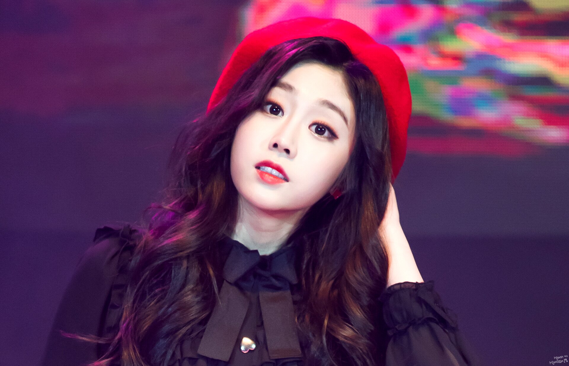 
러블리즈 서지수, 빵모자 쓴 사막여우
