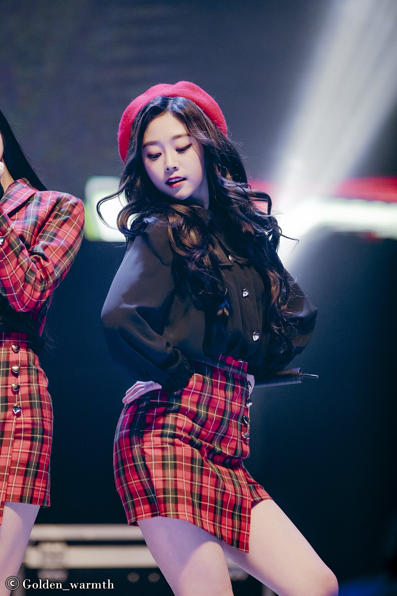
러블리즈 서지수, 빵모자 쓴 사막여우
