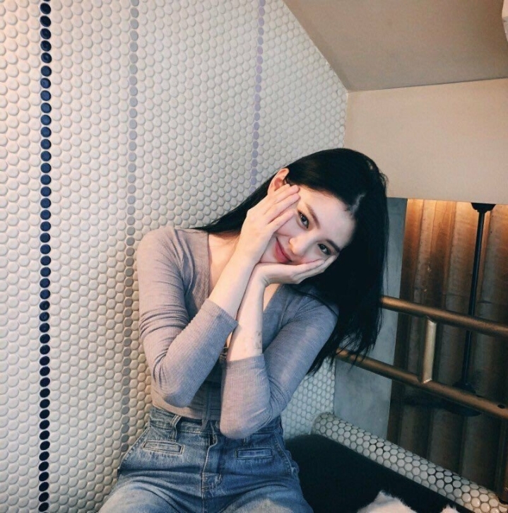 
한소희 여친짤 모음
