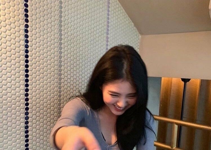 
한소희 여친짤 모음
