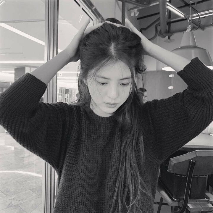 
한소희 여친짤 모음
