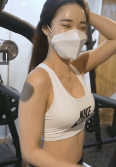 
나이키 스포츠 브라
