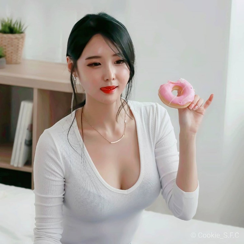 
Ha Bin 하빈
