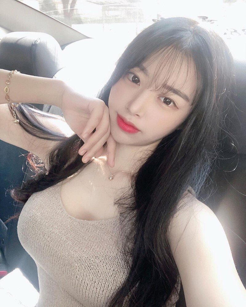 
(후방) PT 강사님 몸매
