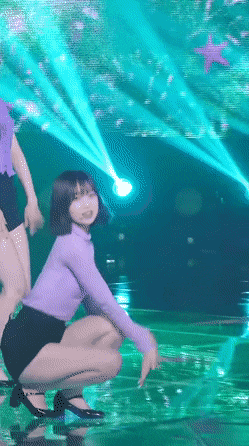 
타이트 한 팬츠 각선미 아린 (오마이걸)
