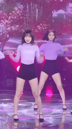 
타이트 한 팬츠 각선미 아린 (오마이걸)
