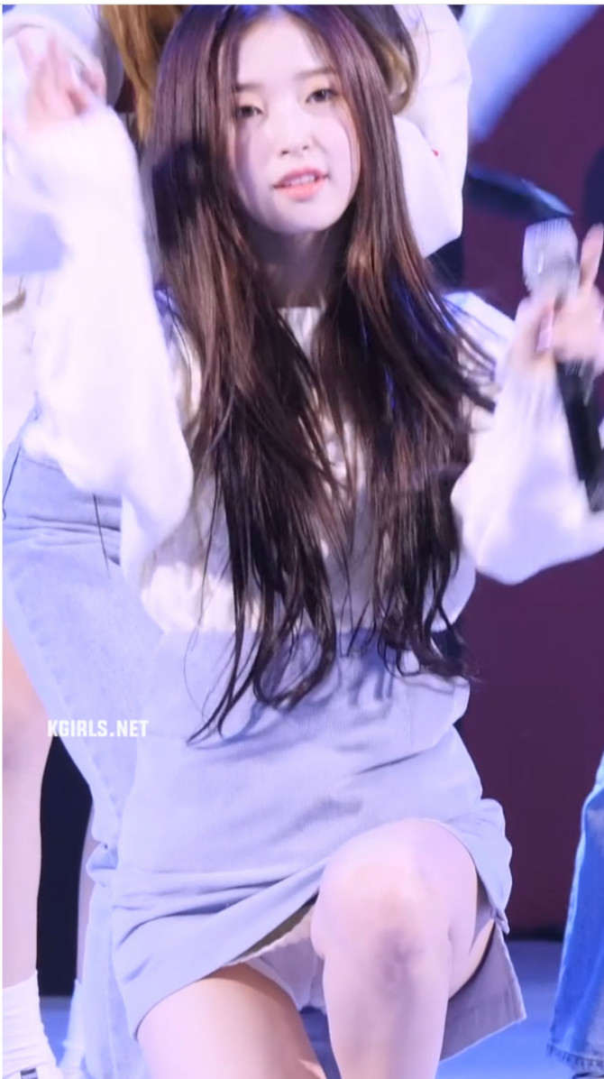 
오마이걸 아린이 팬서비스
