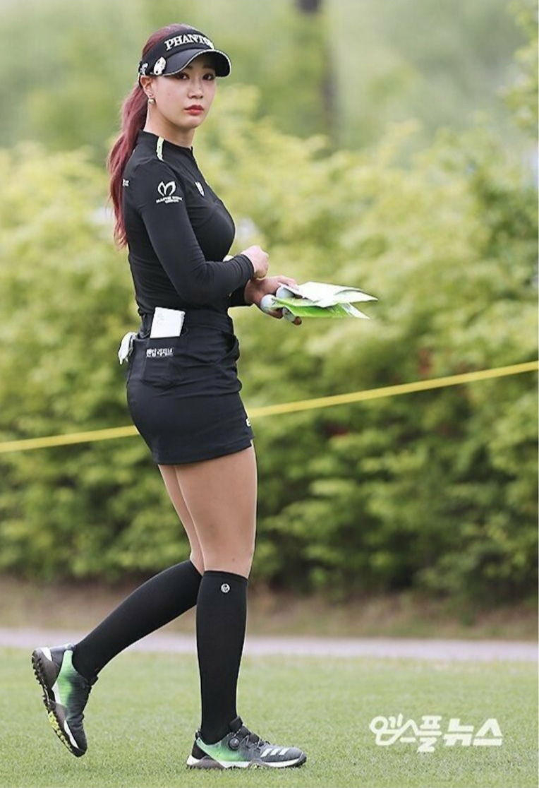 
유현주 올블랙
