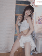 
팔드는 수련
