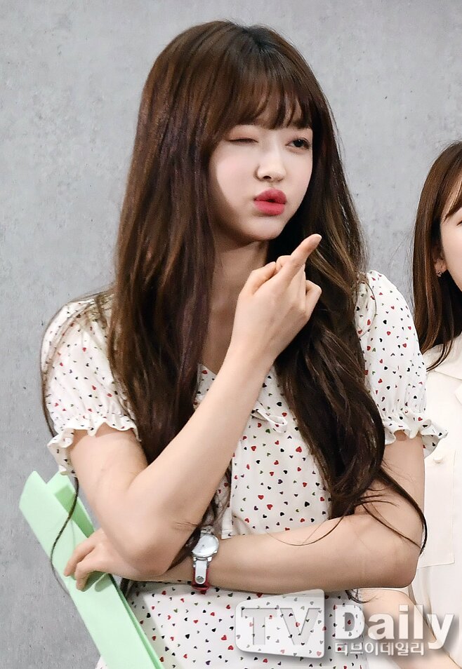 
오마이걸 유아
