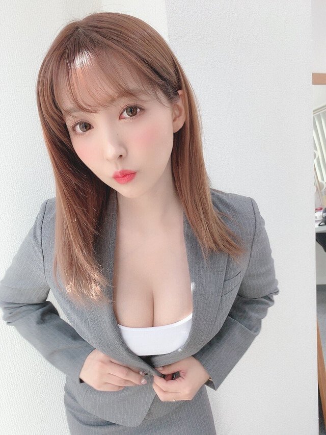 
미카미 유아
