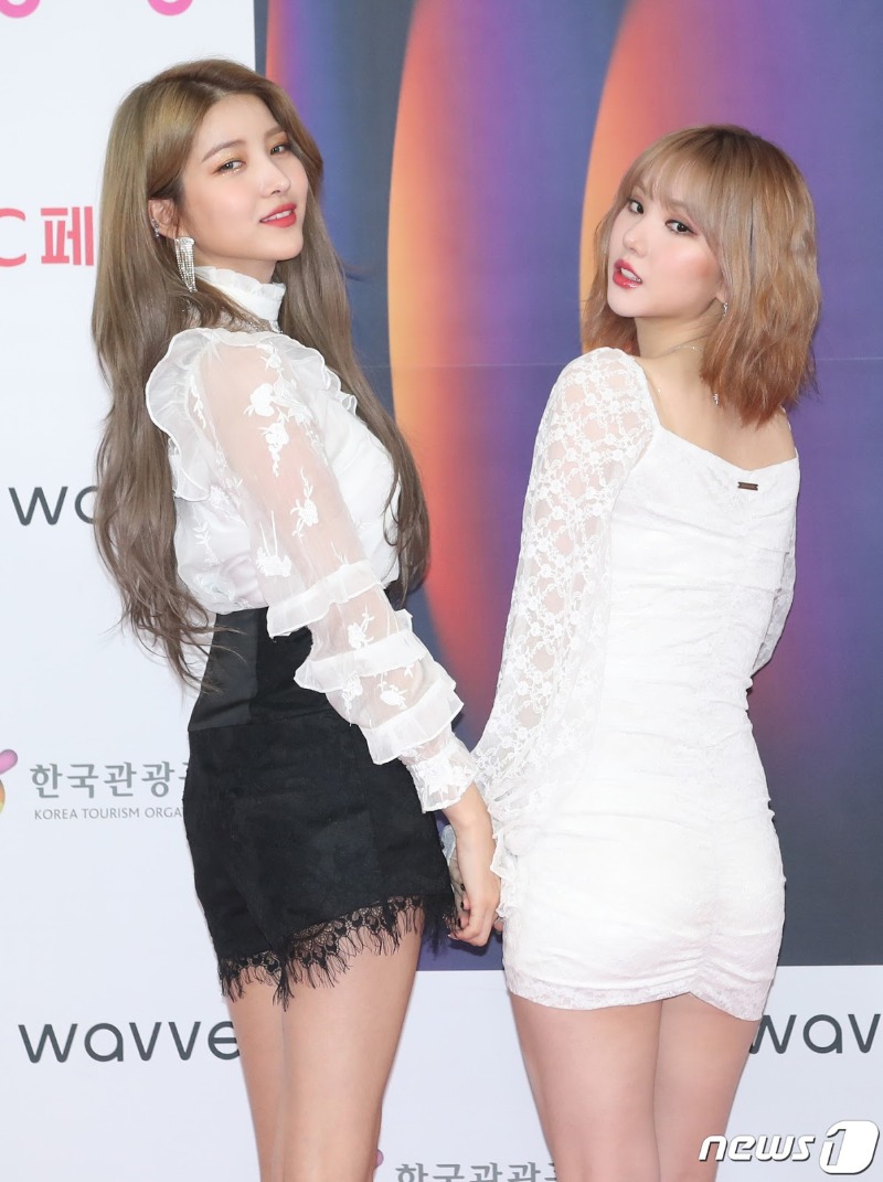 
은하가 누구죠?
