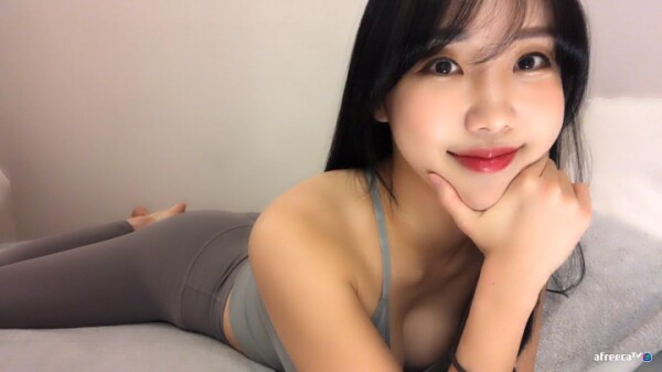 
ㅇㅎ) 레깅스가 진짜 잘어울리는 누나
