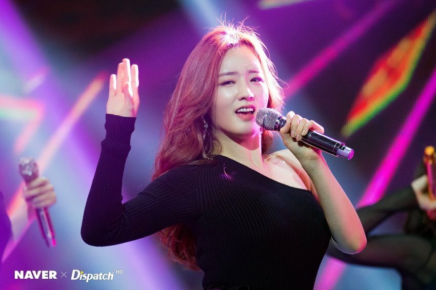 
에이핑크, 틱톡 라이브 스테이지 프럼 서울 디스패치 포토
