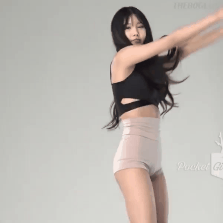 
포켓걸스 연지의 몸매
