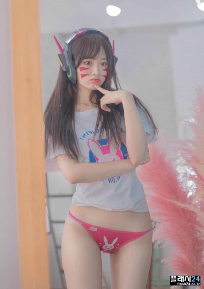 
코스프레녀
