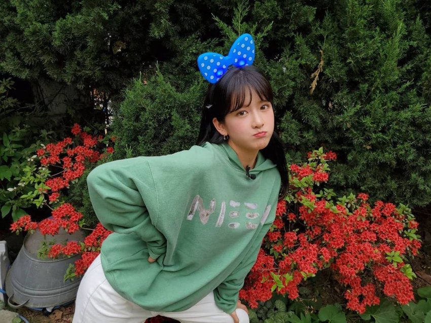 우주소녀 출격 하루 전..jpgif