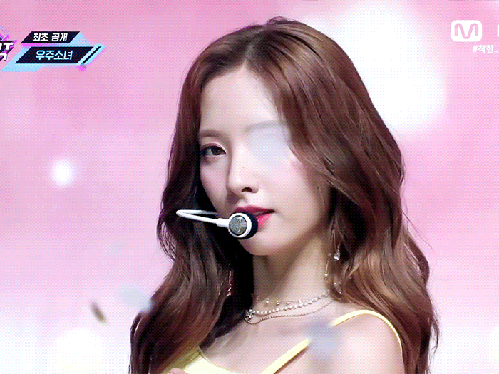 
컴백한 우주소녀 보나 비주얼.jpgif
