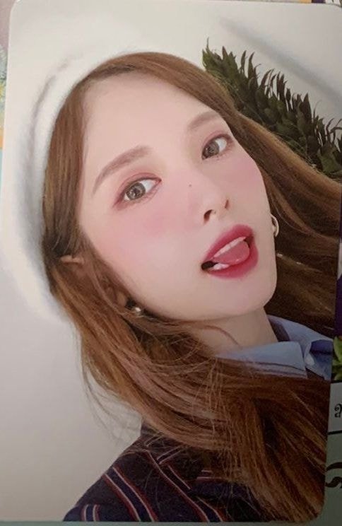 
컴백한 우주소녀 보나 비주얼.jpgif
