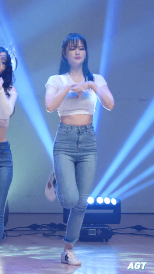 
춤추는 처자
