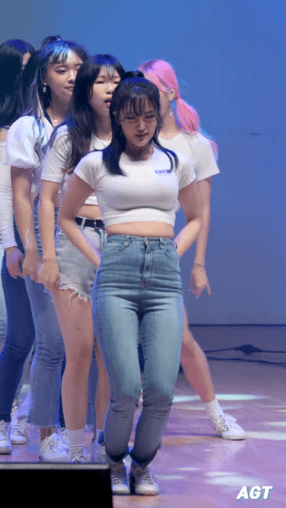 
춤추는 처자
