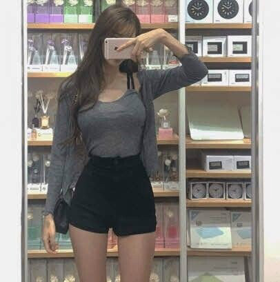 
남의 여친룩
