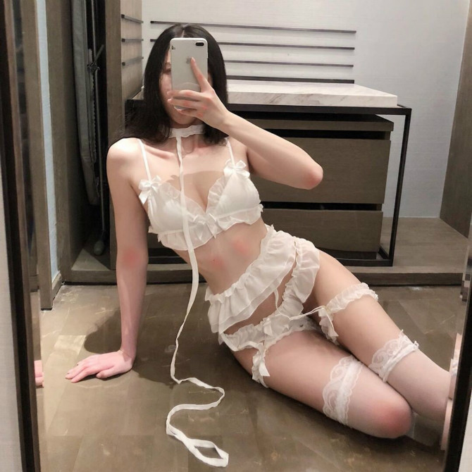 
슬랜더 셀카녀

