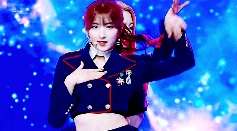 페어안무 맛집 우주소녀.gif