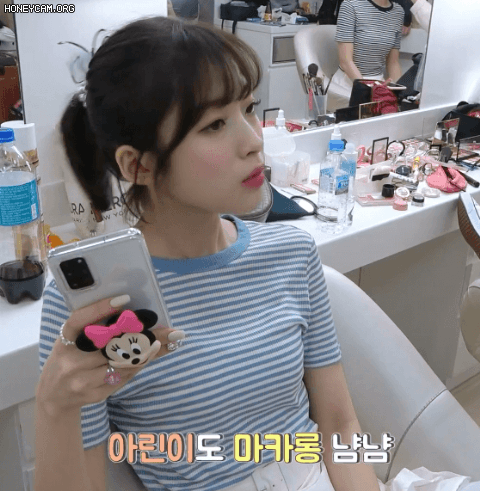 
오마이걸 단발즈 아린 비니

