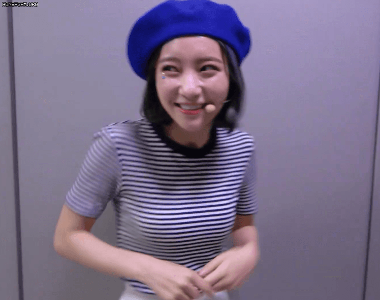 
오마이걸 단발즈 아린 비니
