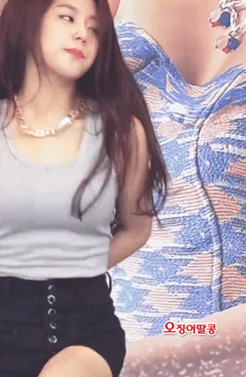 
언니......나 이쁘죠?
