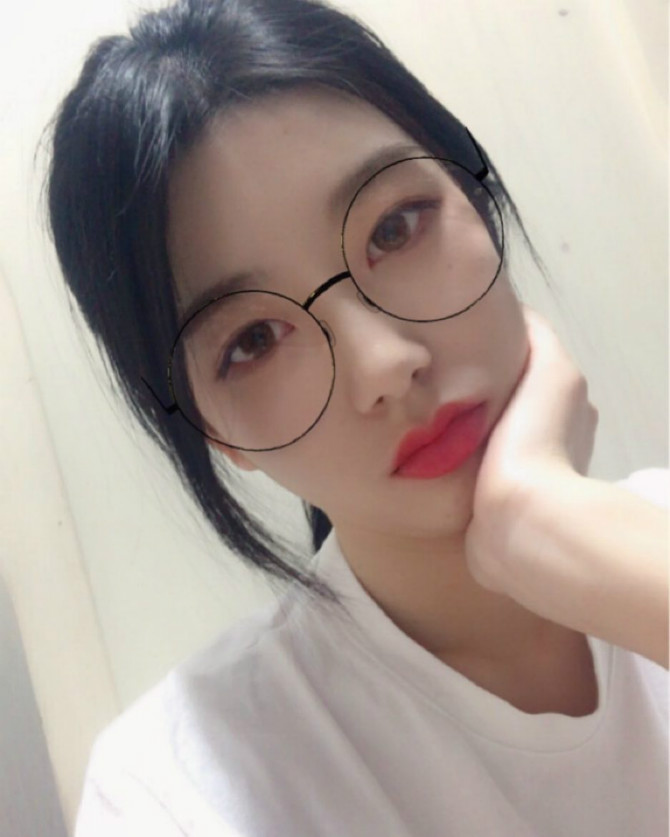
이쁜 인스타녀
