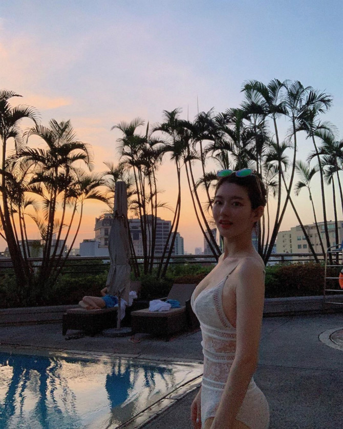 
이쁜 인스타녀
