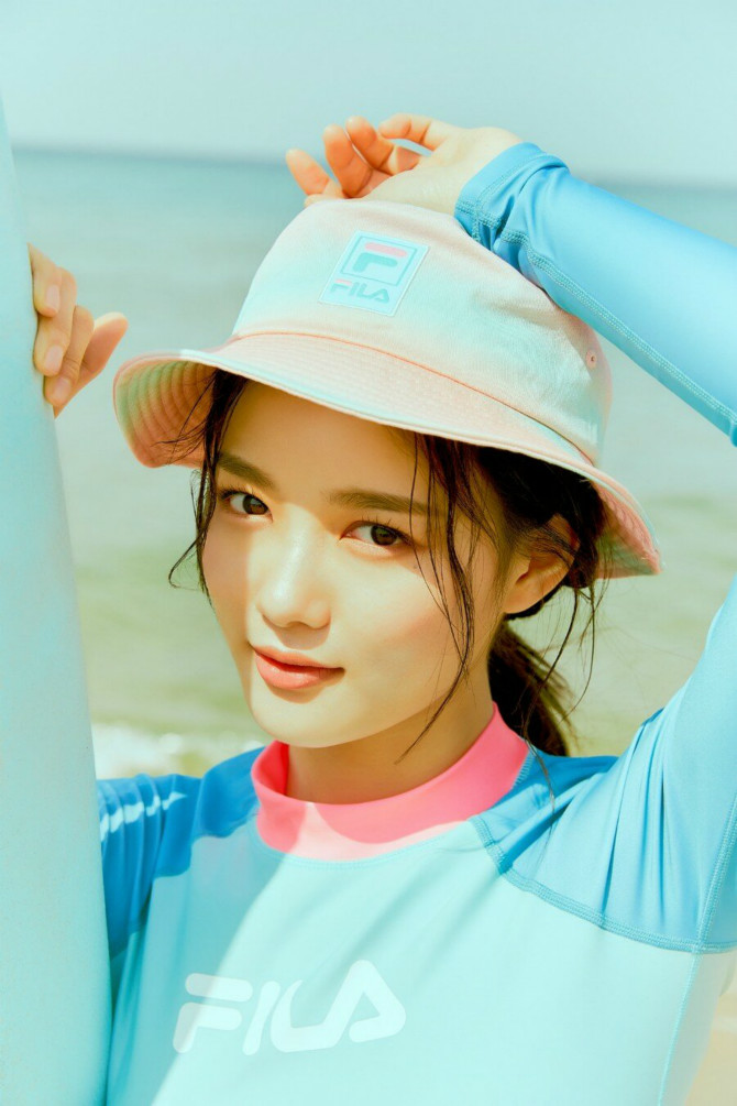 
편의점 알바녀 화보
