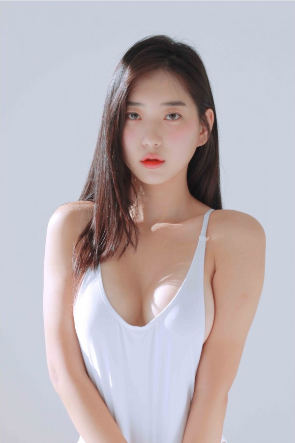 
신재은 수영복
