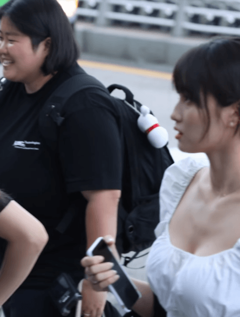 
모모
