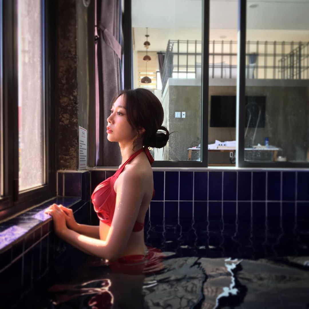 
러블리즈 지수 비키니
